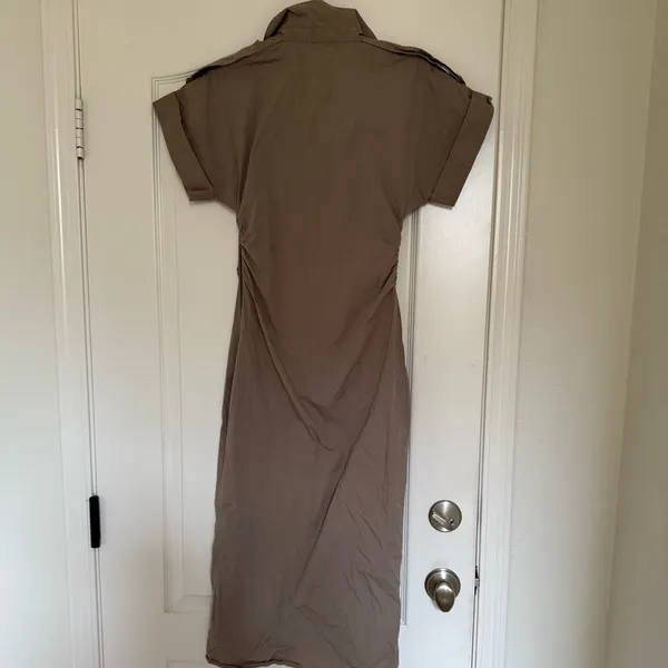 Saunders Collective Beige Ruched Shirt Dress - Image 5