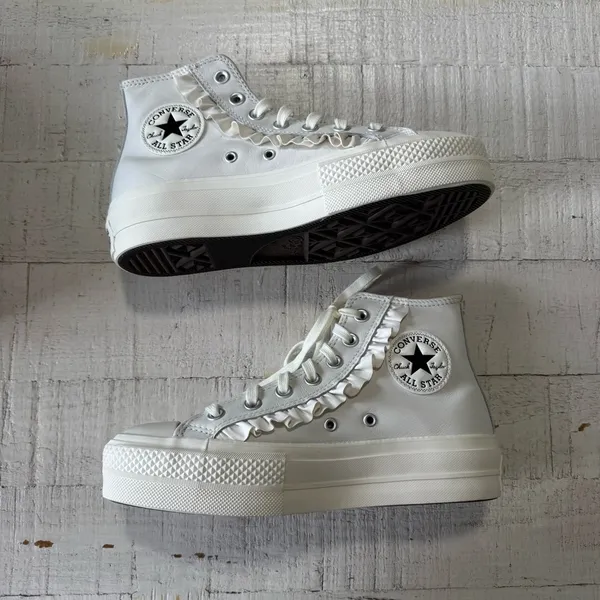 Converse All Star Chuck Taylor Hi Lift size 6.5 Vintage White Leather Ruffle - Image 8