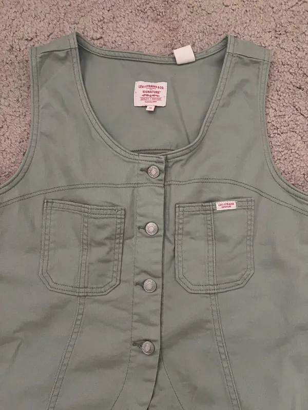 Levi Vest  - Image 2