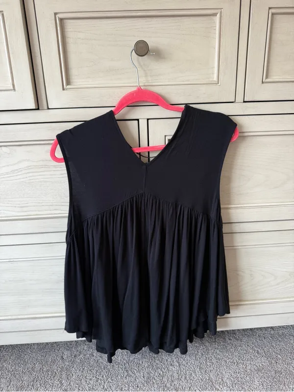 Free People Black Sleeveless Top - Image 2