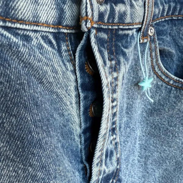 Revice Mid Rise‎ Blue Button Fly Jeans Sz 28 - Image 6