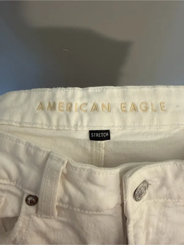 American Eagle Outfitters White Mom Straight Jean - Image 9