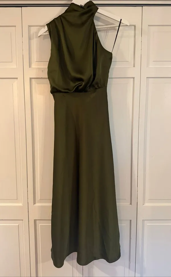 Lulus distinctive charm satin draped high neck dress size xs - Image 4