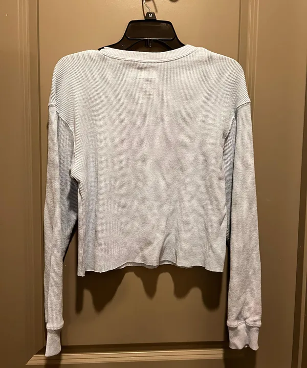 MTV long sleeve cropped shirt - Image 2