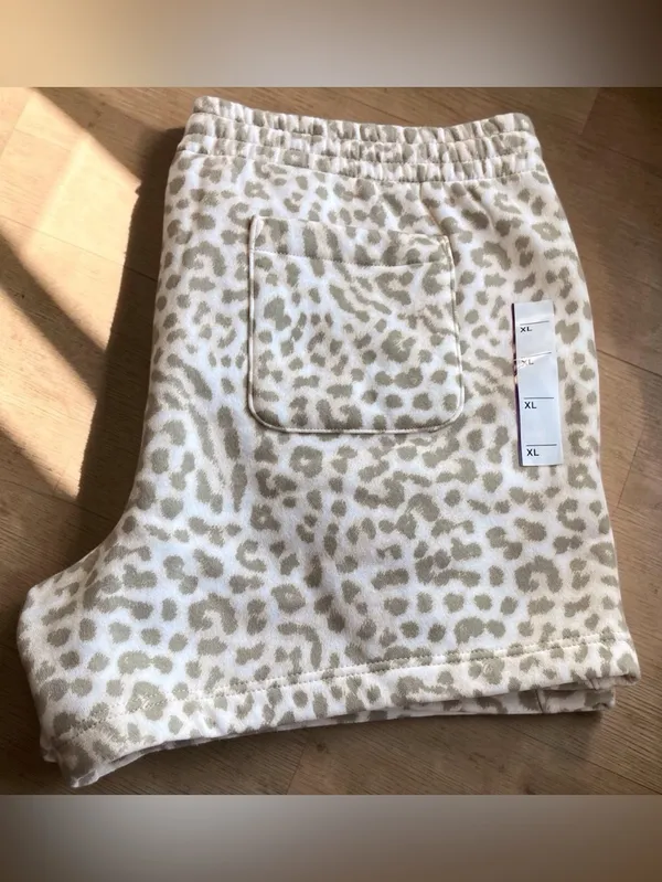 Leopard Print Sweat Shorts Original Use XL NWT - Image 6