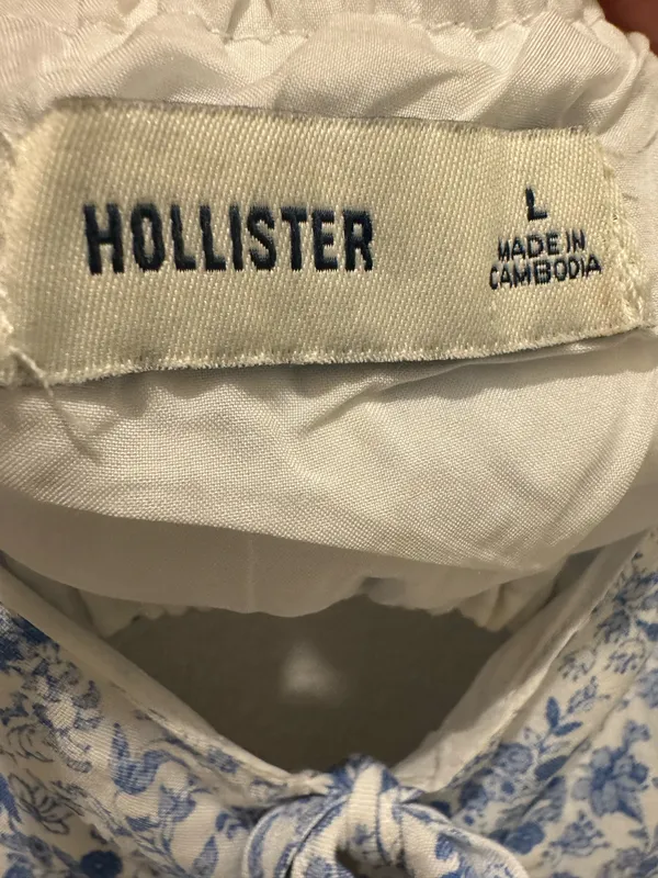 Hollister White and Light Blue Floral Cutout Mini Dress - Image 5