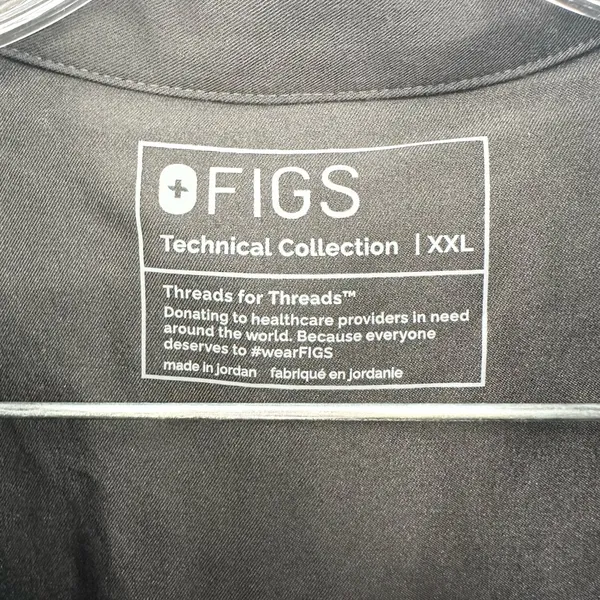 FIGS Women's Rafaela Oversized Scrub‎ Top Black NEW Technical Collection. - Image 3