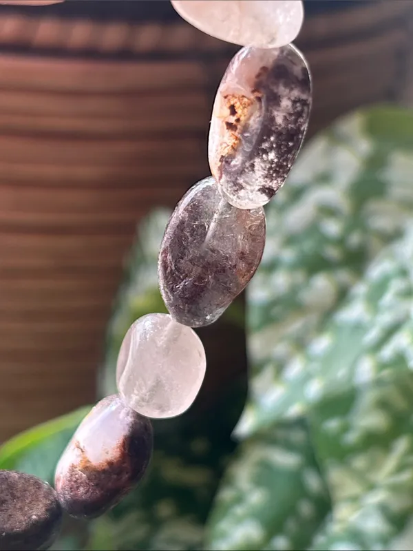 Garden quartz lodolite crystal stretch bracelet - Image 4