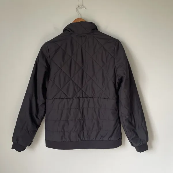 The North Face Women's Black Quilted Puffer Jacket Coat Full Zip Size Small - Image 2