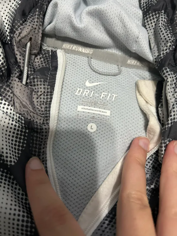 Nike Windbreaker - Image 3