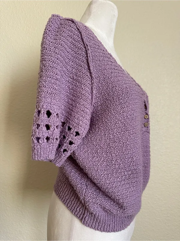 FREE PEOPLE Bree Cropped Pullover in Glimmer in Lilac Purple Sz. Medium - Image 9