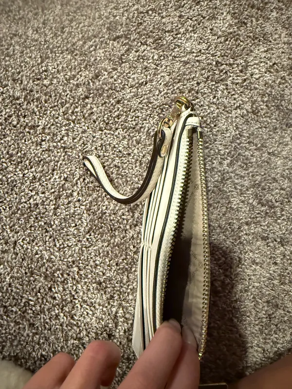 Michael Kors Wallet - Image 3