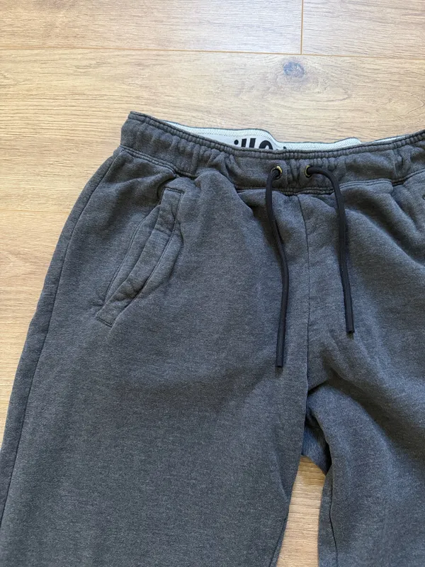 Nike Sweatpants Grey - Image 3