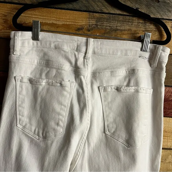 Risen White Distressed Jeans‎ Size 15/32 - Image 8