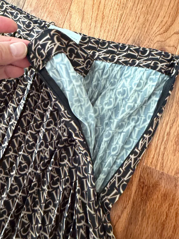 NWT MANGO Woman’s Maxi Monogram Pleated Skirt, Sz S - Image 7