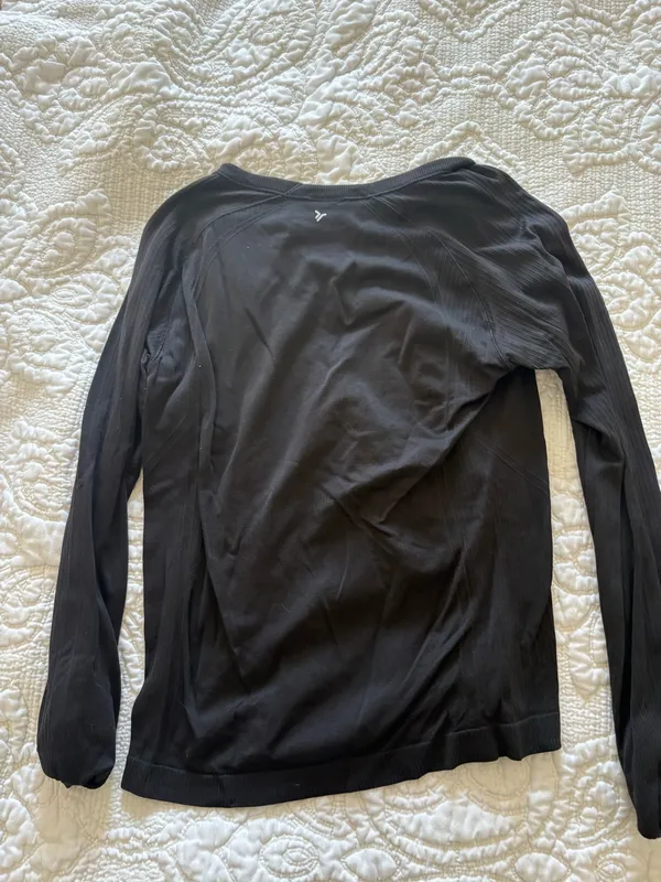 Old Navy Long Sleeve - Image 2