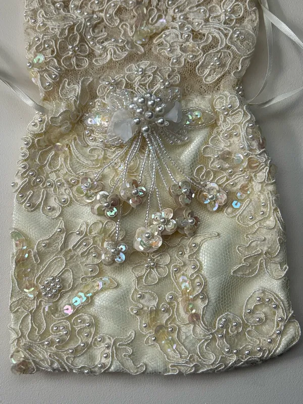 Sherry Et Cie Embellished Ivory Beaded Lace Drawstring Wedding Money Party Bag - Image 6