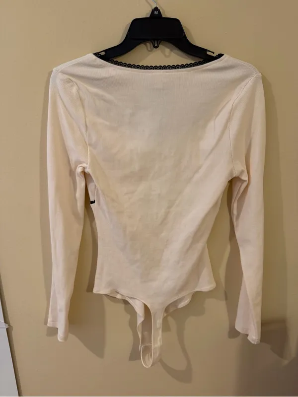 Le lis Adelaide Body Suit - Image 4