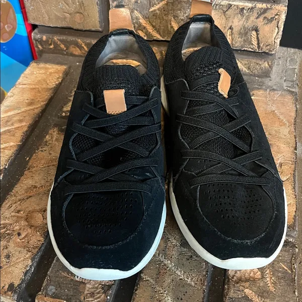 Earth Desire‎ Flow Women’s Black & Tan Slip On Sneakers Size 8 - Image 4