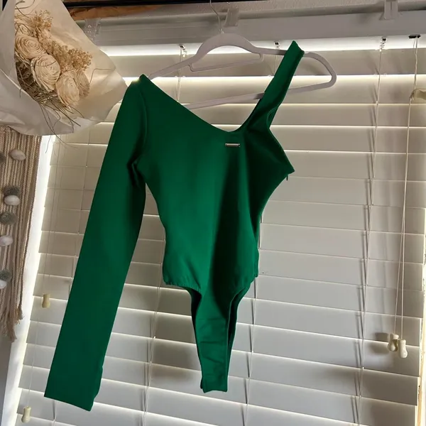 Manière De Voir Green Asymmetric One Shoulder Bodysuit Size 6 - Image 6