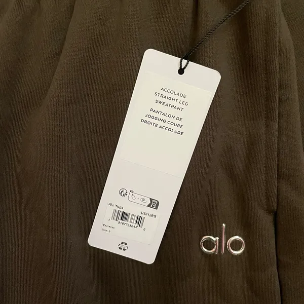 Alo Yoga NWT Accolade Straight Leg Sweatpants in Expresso Color Size S - Image 8