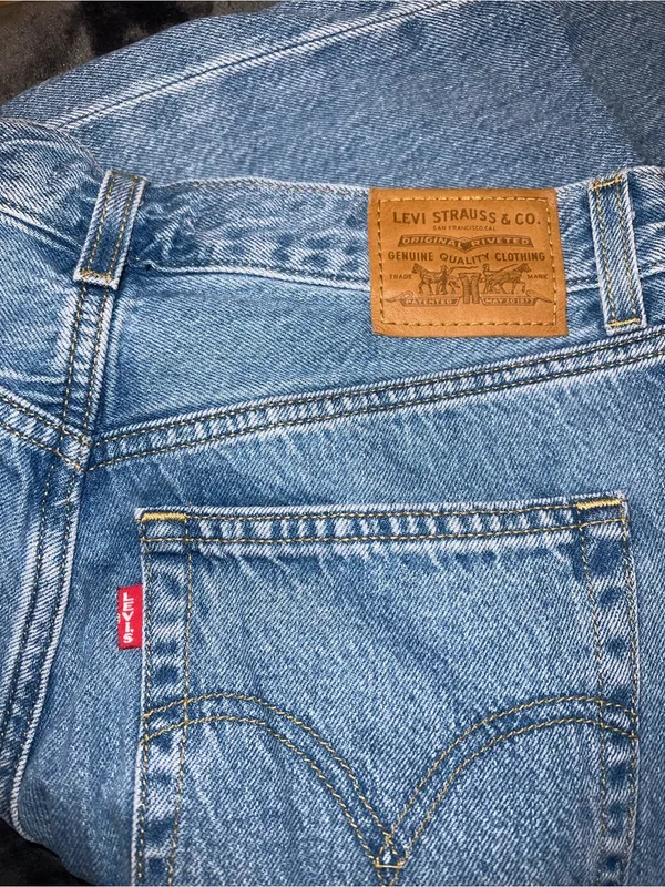 Levi’s High Loose Jean Size 28 - Image 8