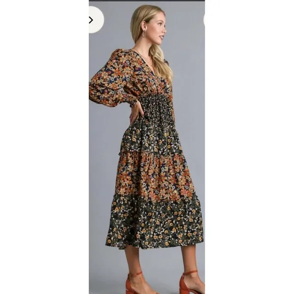 Umgee mixed floral print tiered midi dress Wildflower Midi Dress Size Medium - Image 3