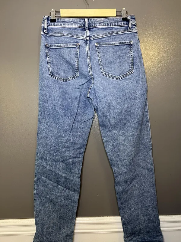 Express Boyfriend Mid Rise Jeans Womens 6L Light Blue Distressed Stretch Denim - Image 4