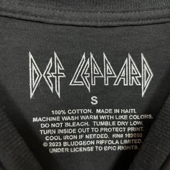 The Def Leppard The World Tour 2023 Cyber Beast Heavy Metal Tee Small - Image 4