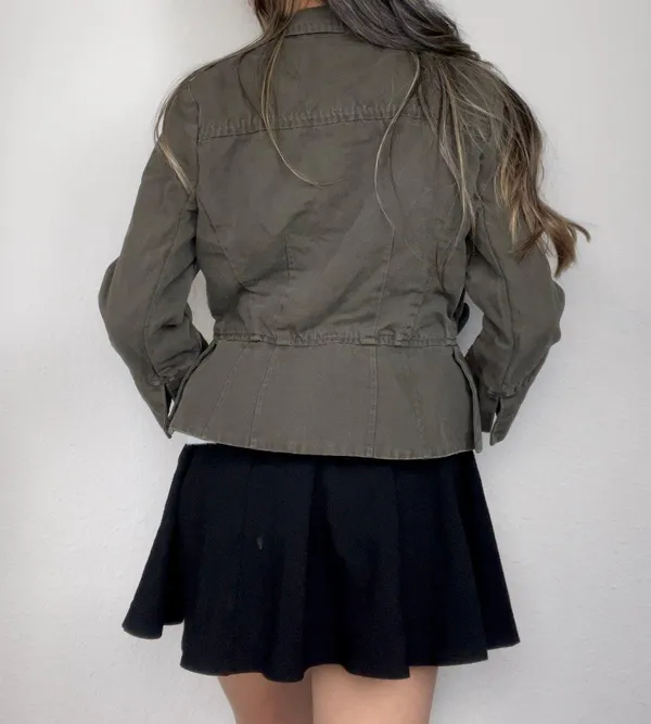 Dark Olive Green Three-Quarter-Sleeve Button-Up Fitted Field Jacket - Image 5