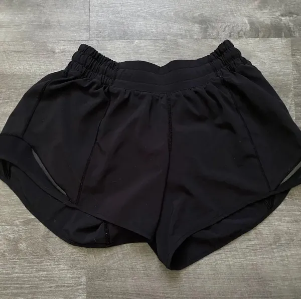 Lululemon Hotty Hot Shorts 4” - Image 2