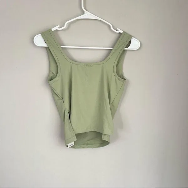 NWT Trendy Queen Green Ruched Cropped Tank Top Size XS - Image 5