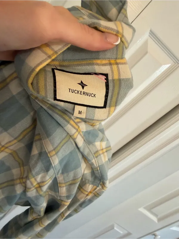 Tuckernuck Cropped Flannel Long Sleeve Shirt Buttons Blue/Yellow Sz Medium - Image 3