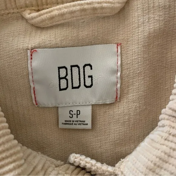 BDG Beige Corduroy‎ Cropped Jacket Small Button Front Long Sleeve Raw Hem - Image 5