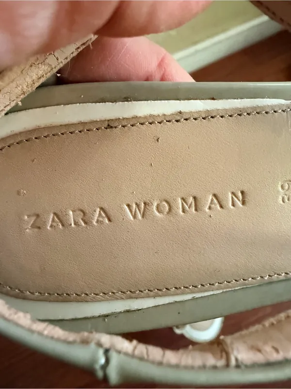 Zara Cream Patent Slingback Kitten Heels - Image 4