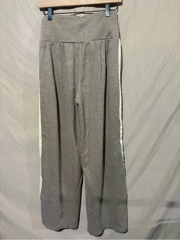 Halara wide leg pants - Image 2