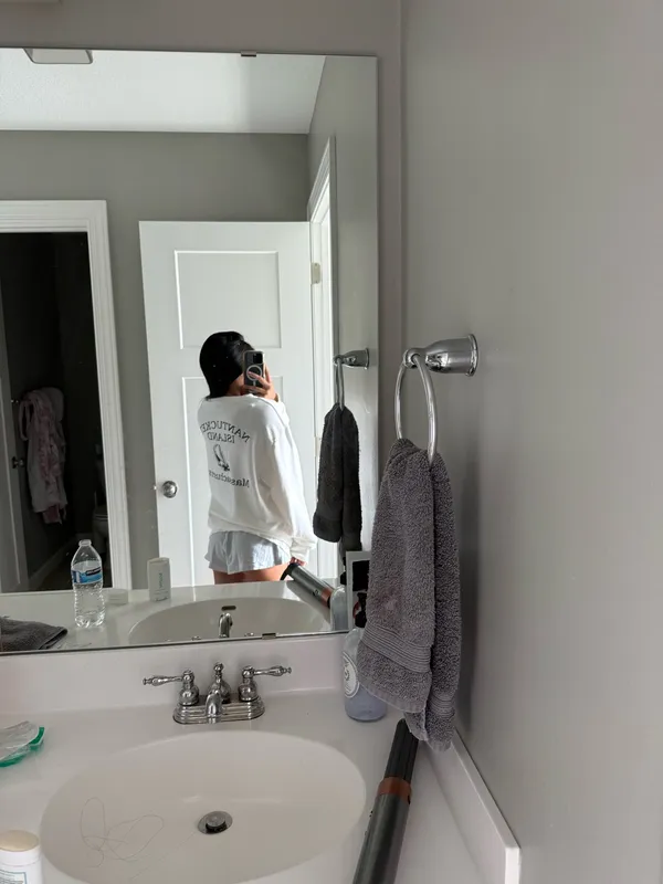 Brandy Melville Crewneck - Image 2
