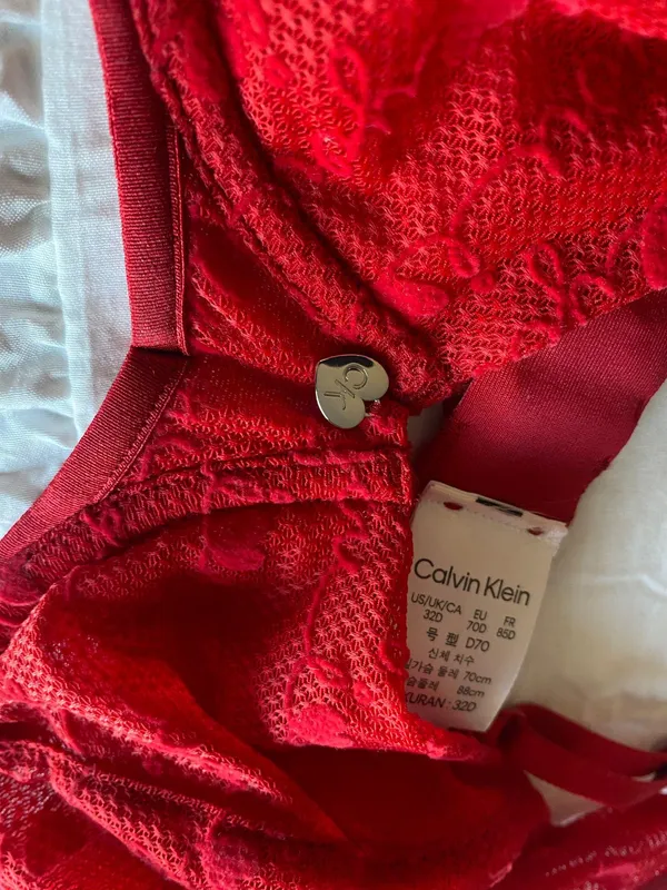 Calvin Klein red bra - Image 4