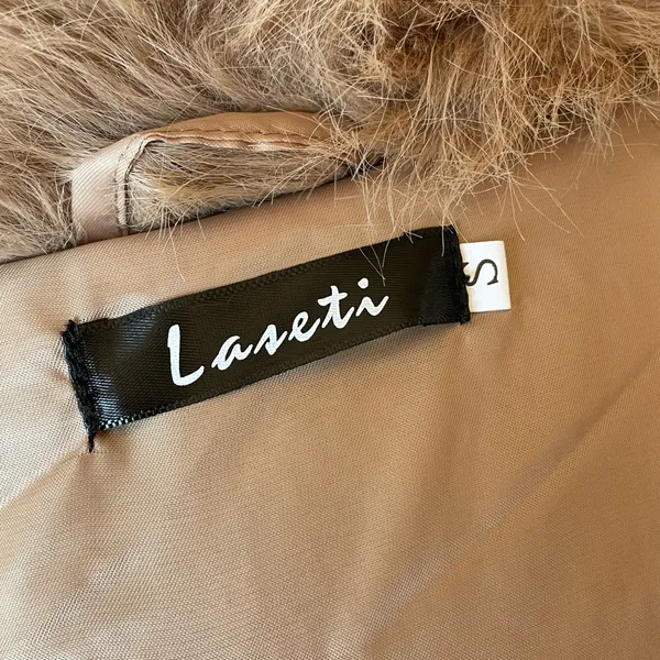 Lazeti Women’s Faux Fur Coat Camel Brown Plush Oversized Jacket Size S - Image 4