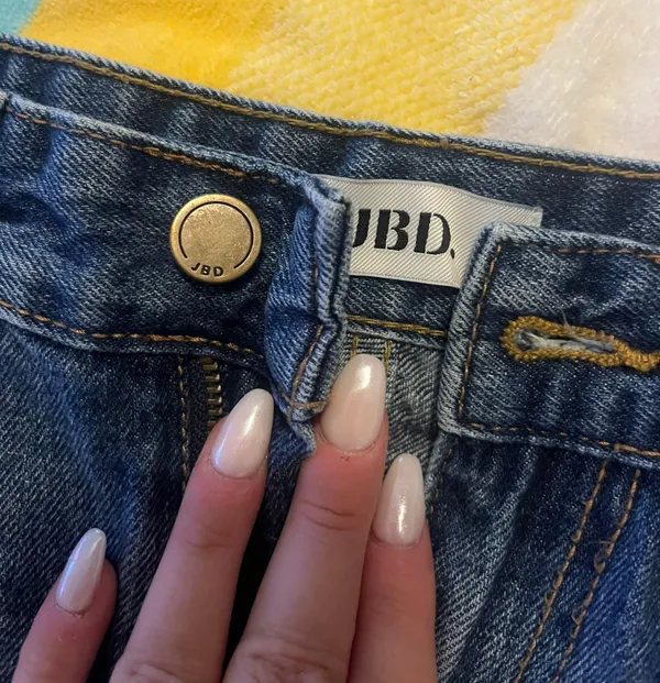Denim Shorts Size M - Image 3