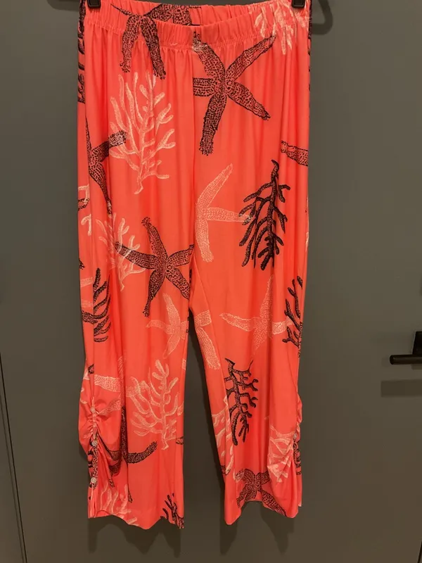 094 Flowy Tropical Red Pants - Image 2