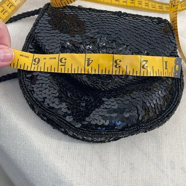 Vintage Magid, hand made sequined beaded crossbody bag - Image 9