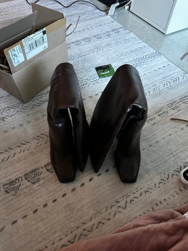 JustFab Dark brown boots - Image 4