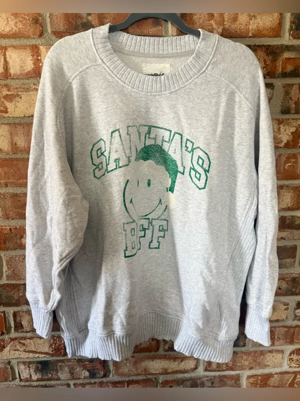 aerie Light Gray Crewneck Sweatshirt with Green 'Santas BFF’ Graphic - Image 5