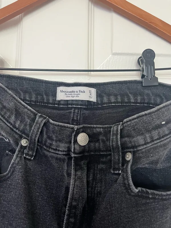 Abercrombie & fitch black denim ripped ultra high rise jeans - Image 3