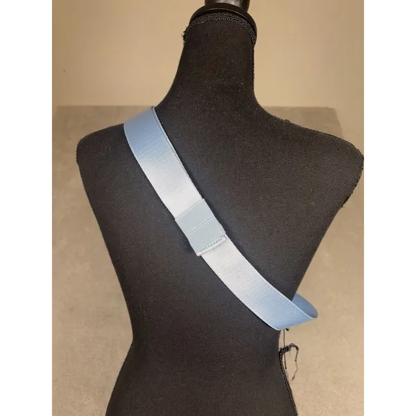 Lululemon Everywhere Belt Bag 1L Light Blue Pastel Fanny Pack Waist Bag OS - Image 4