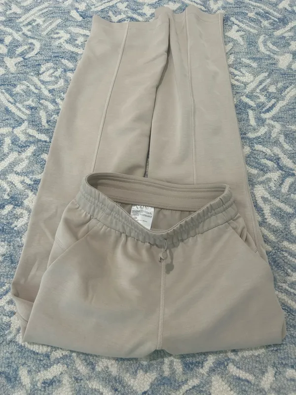 Lululemon Softstreme High-Rise Pants - Image 2