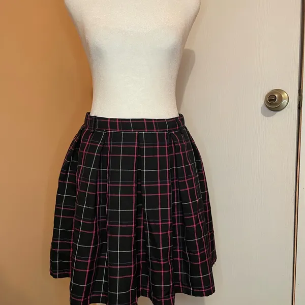 Hot topic Plaid Black and Pink Women's Skirt - Image 3