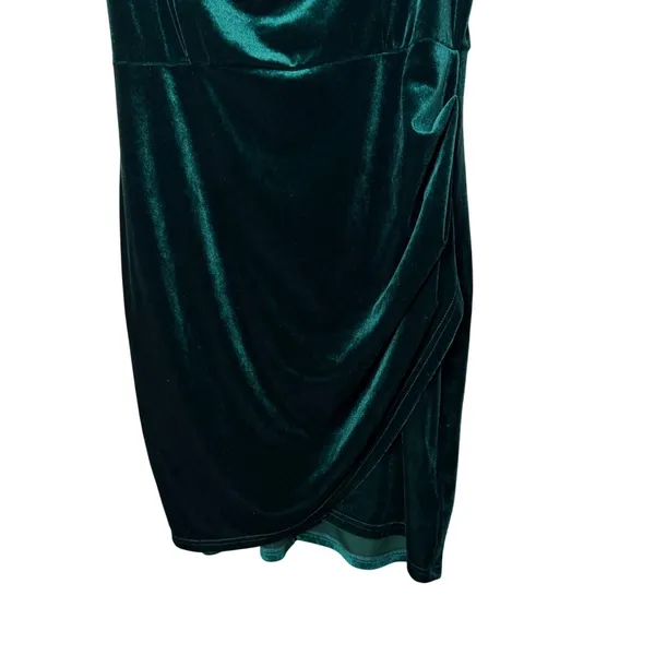NWT Cider Women Emerald Green Velvet Cowl Neck Ruched Mini Dress M - Image 3