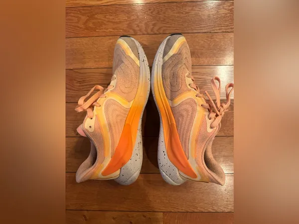 Lululemon Blissfeel Running Shoes Peach | Women’s Size 9 GUC - Image 6